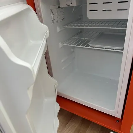 Bedroom In City Centre, No Shower Available Pensionat