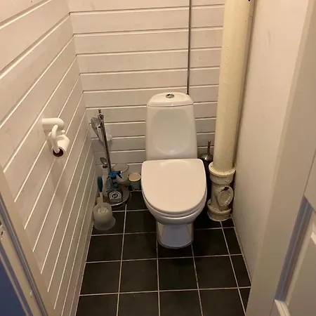 Bedroom In City Centre, No Shower Available * Alesund