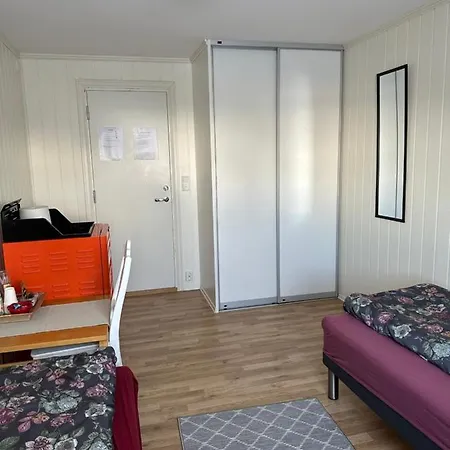 Bedroom In City Centre, No Shower Available Guest house Alesund
